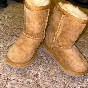 Ugg Classic Toddler size 8